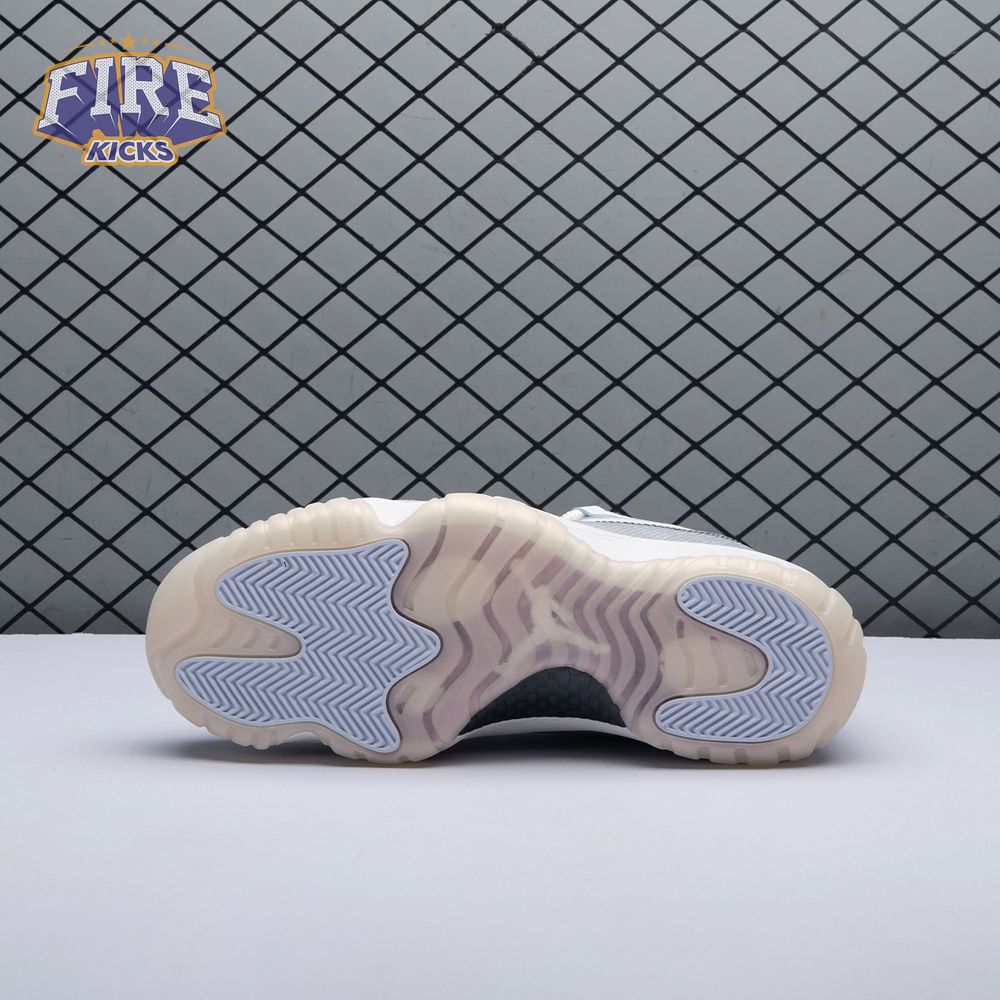 Air Jordan 11 Low "Year of the Snake" HQ7000-001 Unisex