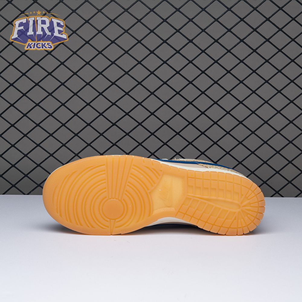 Nike Dunk Low Montreal Bagel Sesame DZ4853-200 Unisex