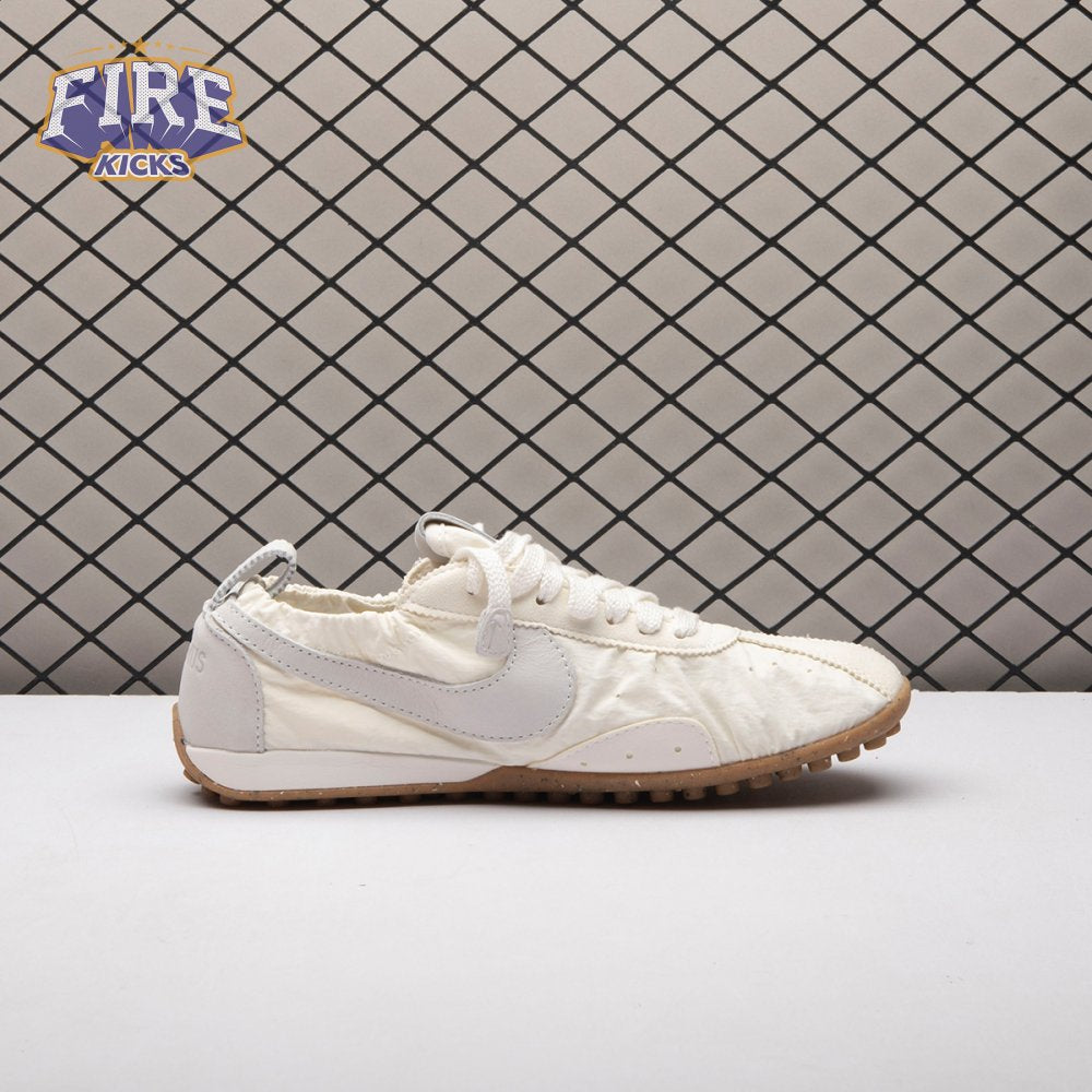 Nike Moon Shoe SP Jacquemus Soft Pearl HV8547-002 Unisex