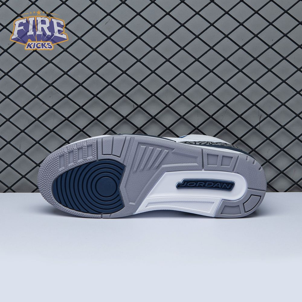 Jordan 3 Retro Midnight Navy CT8532-140 Men's