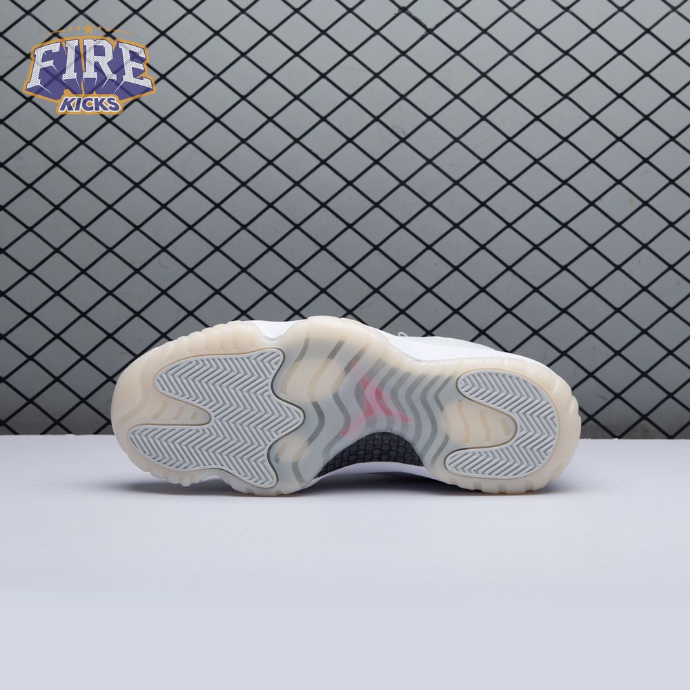 Jordan 11 Retro Platinum Tint 378037-016 Unisex