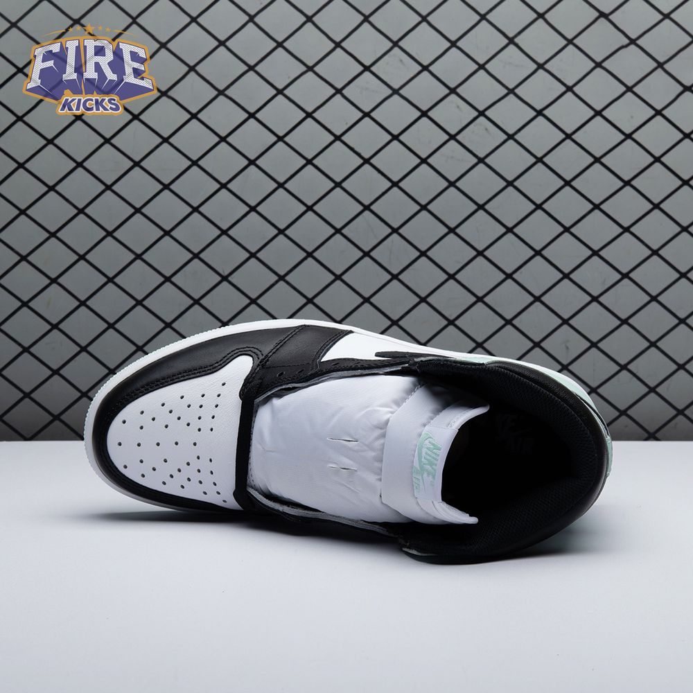 Air Jordan 1 OG Igloo 861428-100 Unisex