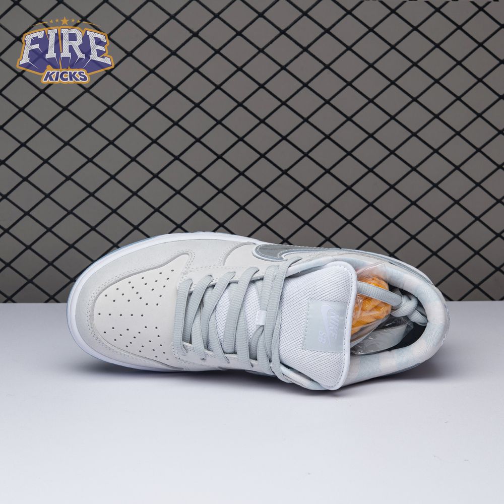 Nike SB Dunk Low White Lobster (Friends And Family) FD8776-100 Unisex
