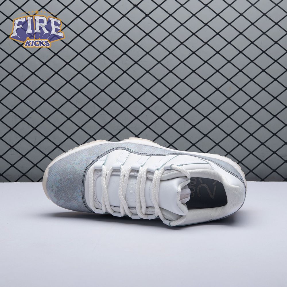 Air Jordan 11 Low "Year of the Snake" HQ7000-001 Unisex