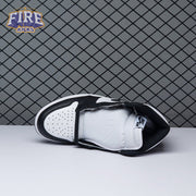 Jordan 1 Retro Black White 555088-010 Unisex