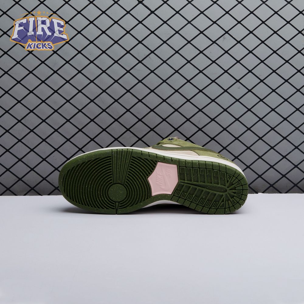 Nike SB Dunk Low Yuto Horigome Asparagus HF8022-300 Unisex