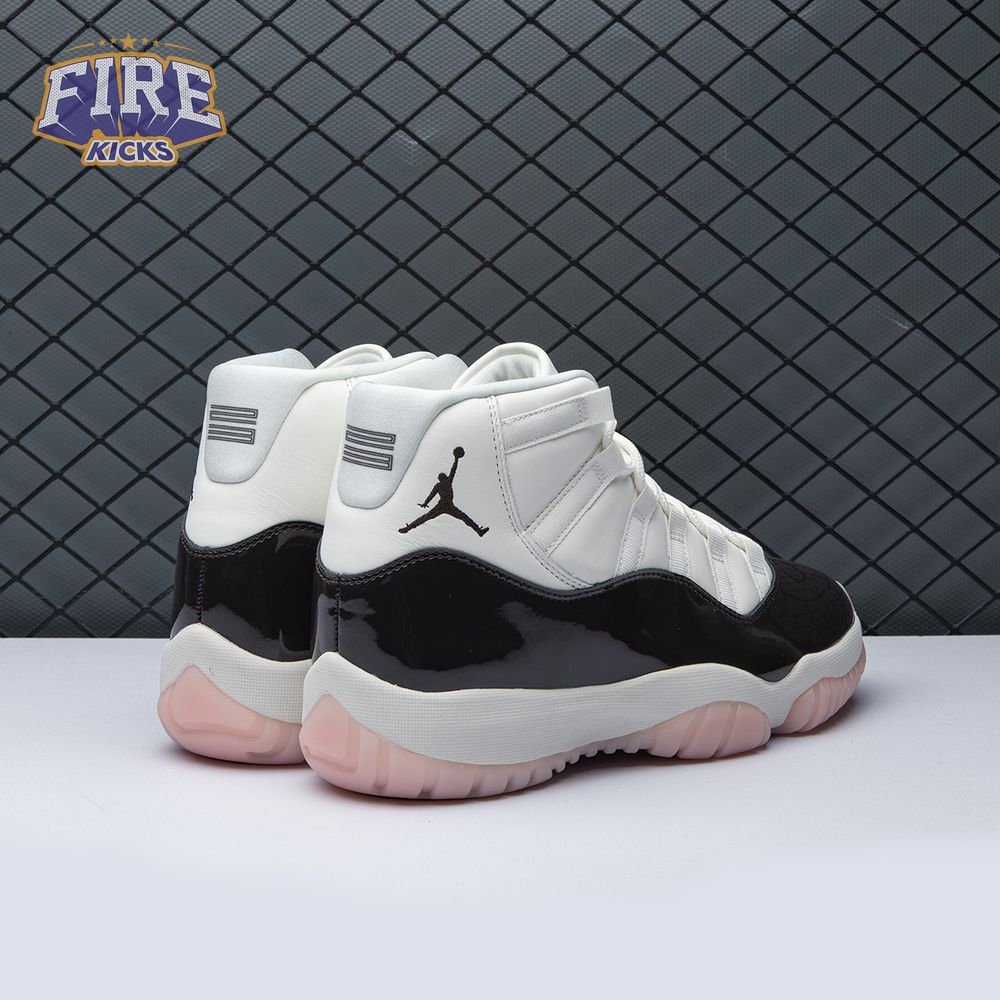 Air Jordan 11 "Neapolitan" Unisex