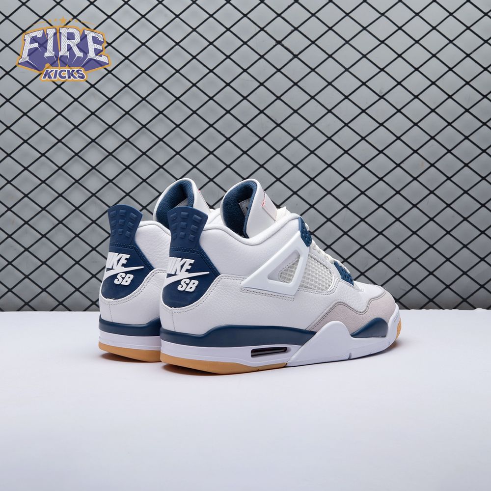 Jordan 4 SB "Summit White/Navy" DR5415-100 Unisex