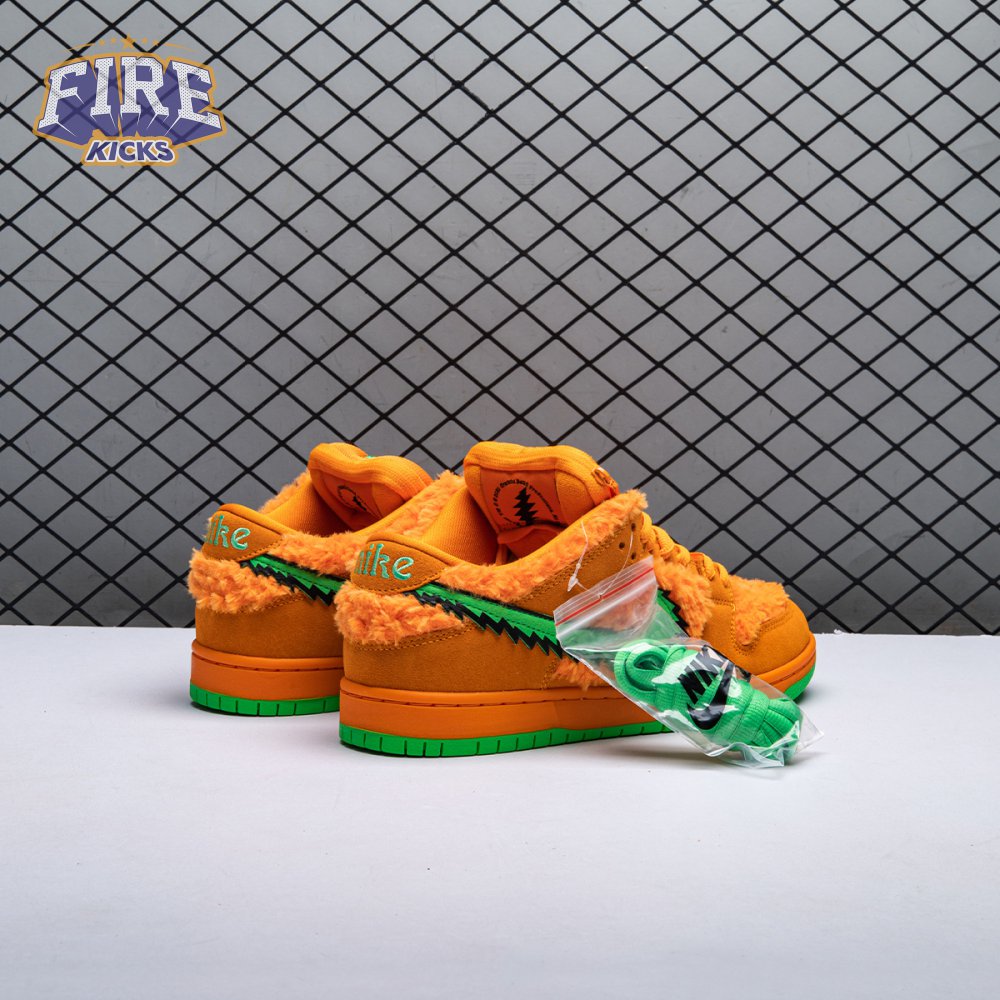 Nike SB Dunk Low Grateful Dead Bears Orange CJ5378-800 Unisex