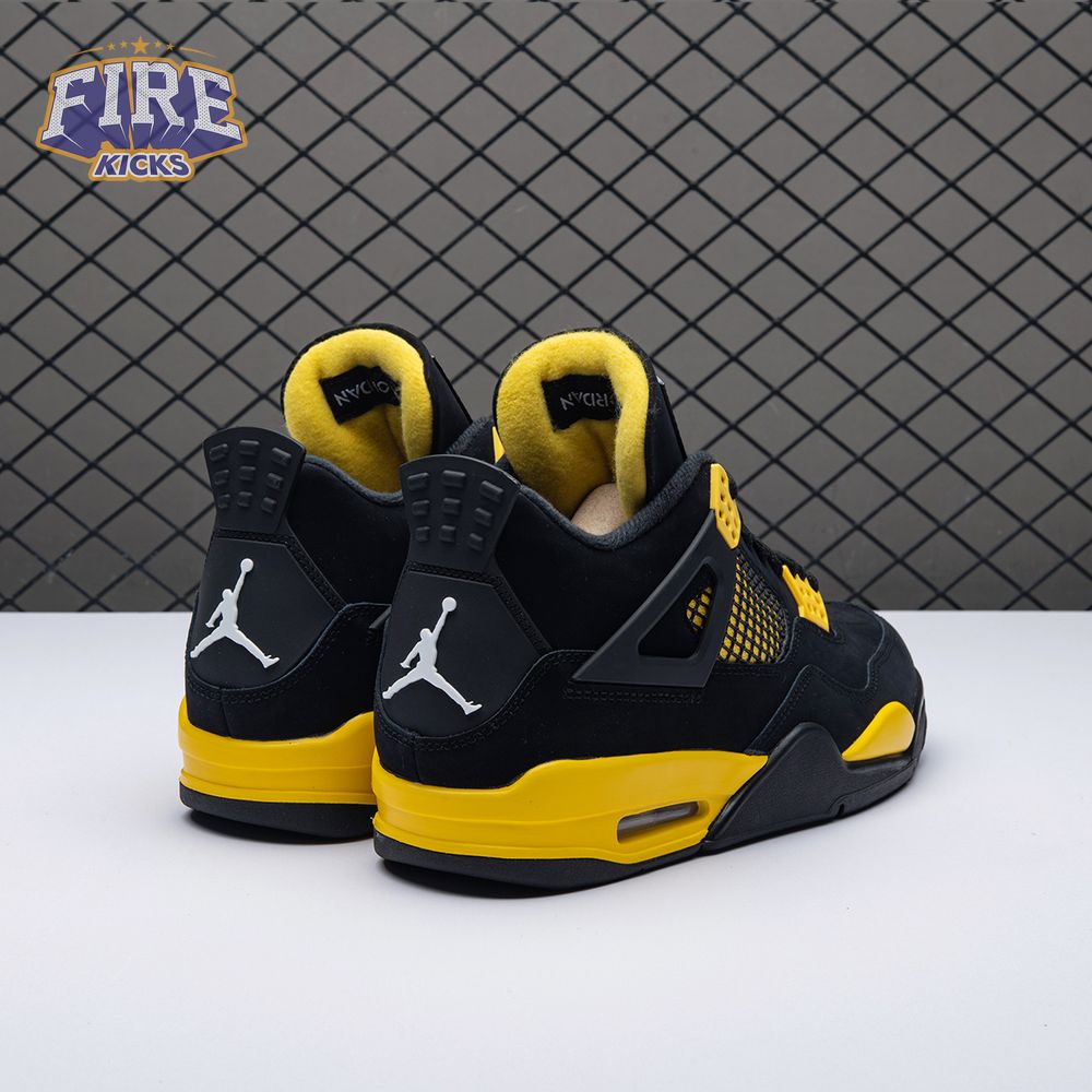 Jordan 4 Retro Thunder (2023) DH6927-017 Unisex