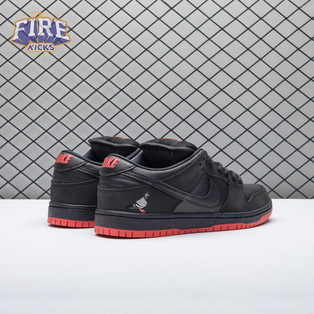 Dunk Low Pro SB 'Black Pigeon' Unisex