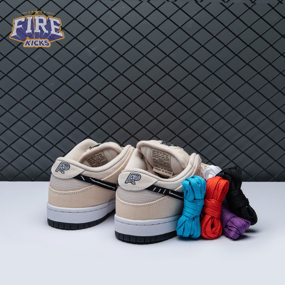 Nike SB Dunk Low Albino & Preto FD2627-200 Unisex