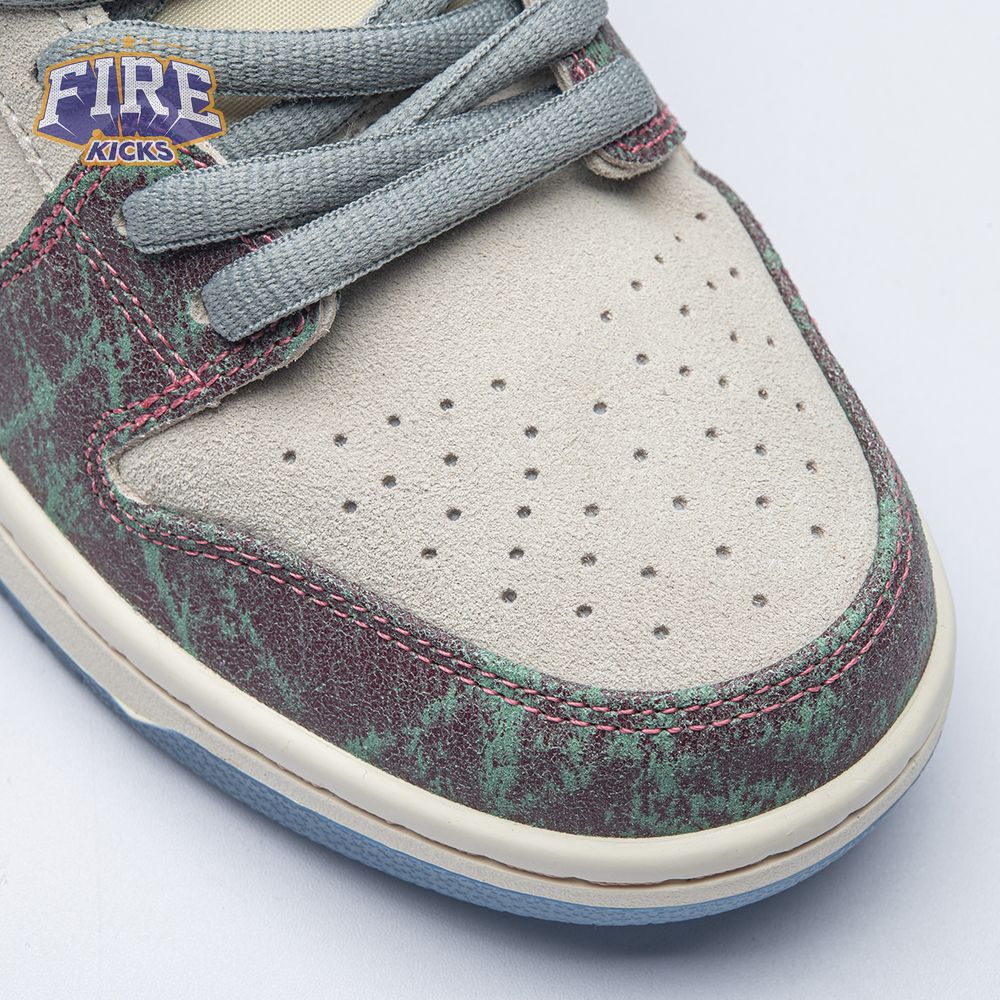 Nike SB Dunk Low Crenshaw Skate Club FN4193-100 Unisex