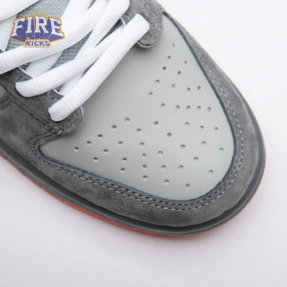 Nike SB Dunk Low Staple NYC Pigeon 304292-011 Unisex