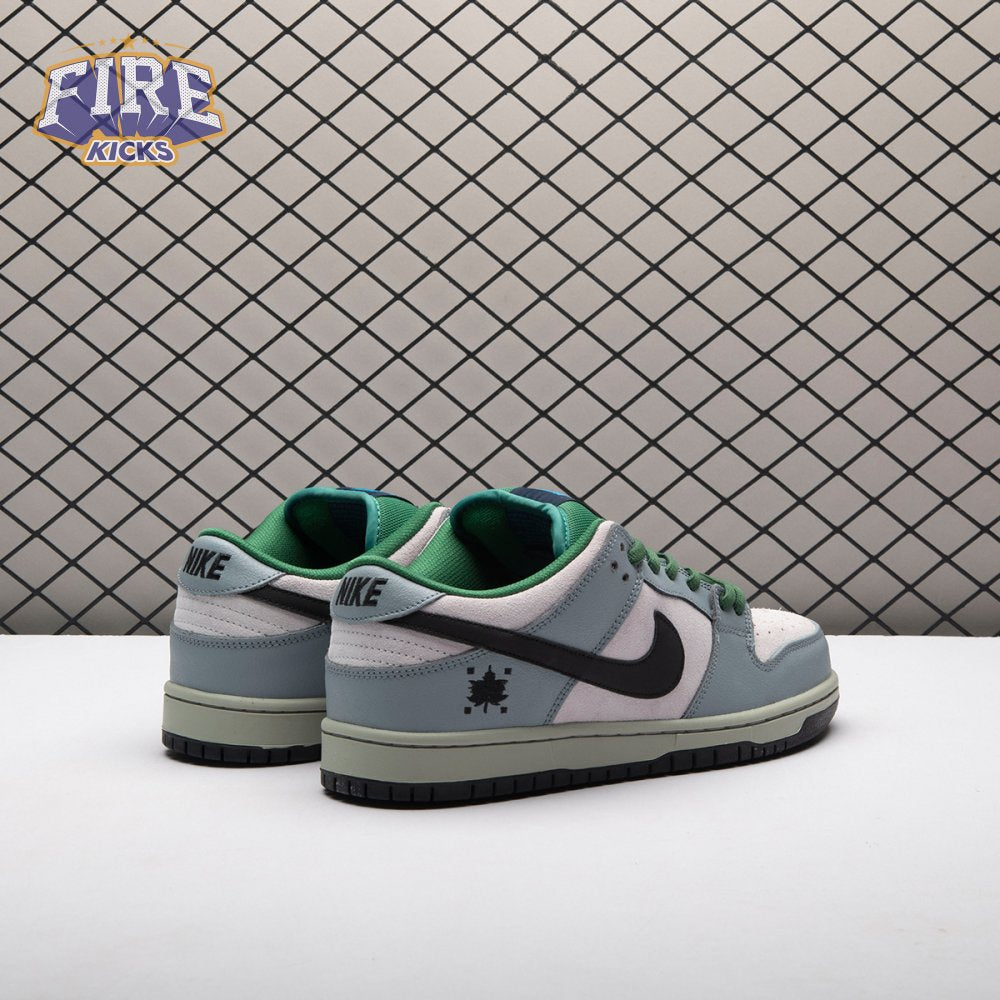 Nike SB Dunk Low Maple Leaf Central Park 313170-021 Unisex