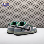 Nike SB Dunk Low Maple Leaf Central Park 313170-021 Unisex