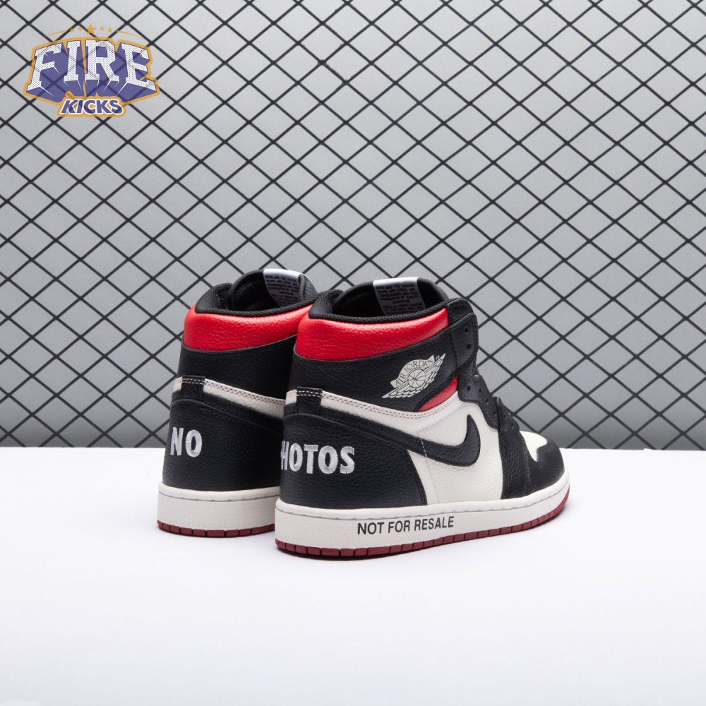 Jordan 1 Retro High Not for Resale Varsity Red 861428-106 Unisex