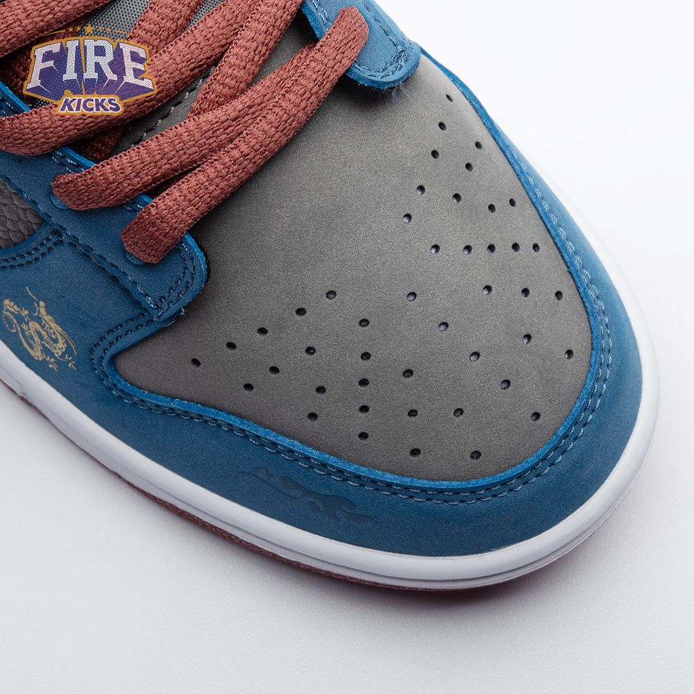 Nike SB Dunk Low Black Myth Wukong Unisex