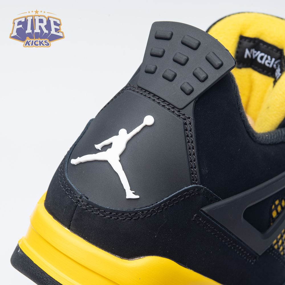 Jordan 4 Retro Thunder (2023) DH6927-017 Unisex