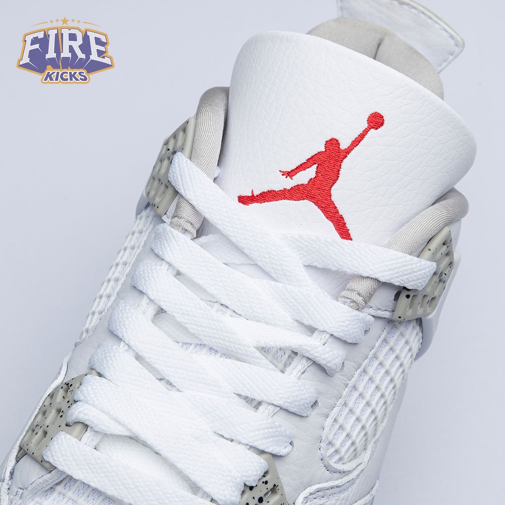 Air Jordan 4 Retro 'White Oreo' Unisex