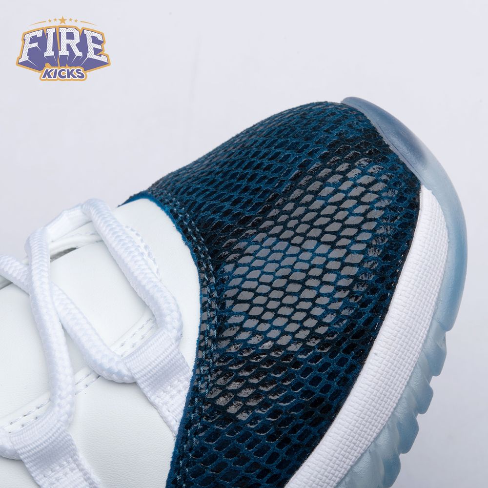 Jordan 11 Retro Low Snake Navy (2019) CD6846-102 Unisex