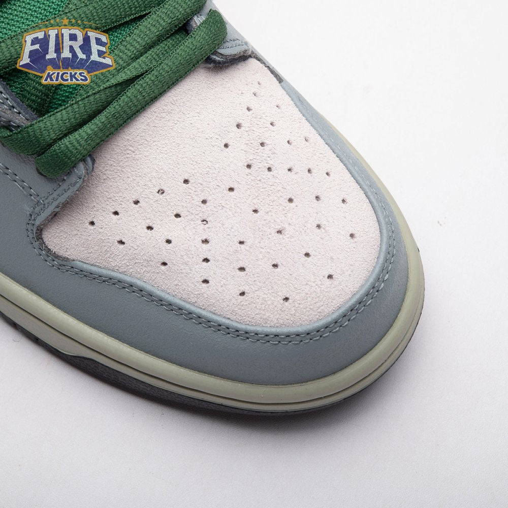 Nike SB Dunk Low Maple Leaf Central Park 313170-021 Unisex