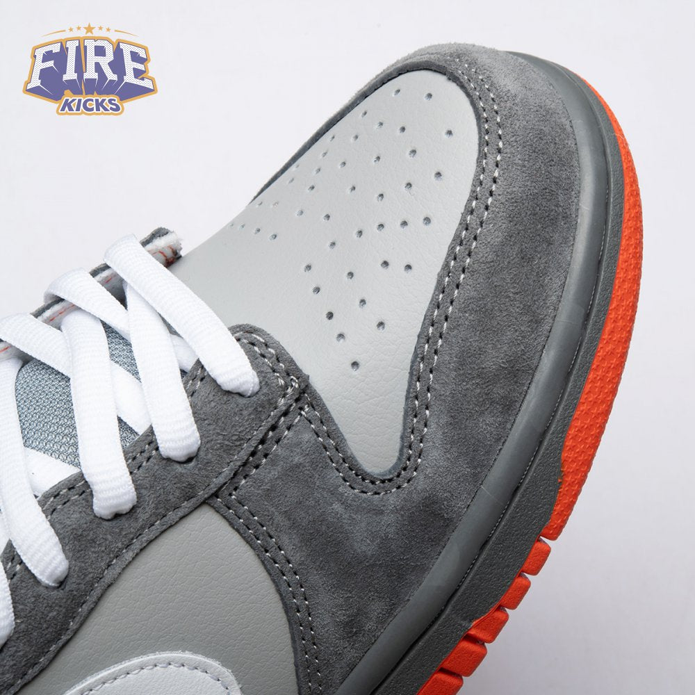Nike SB Dunk Low Staple NYC Pigeon 304292-011 Unisex