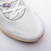 Nike Vomero 18 Platinum Tint Siren Red Light Smoke Grey Metallic Pewter HM6803-001 Unisex