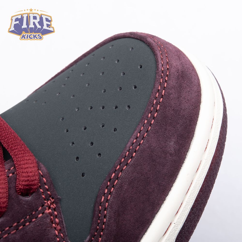 Riot Skateshop Nike SB Dunk Low FZ1289-200 Unisex