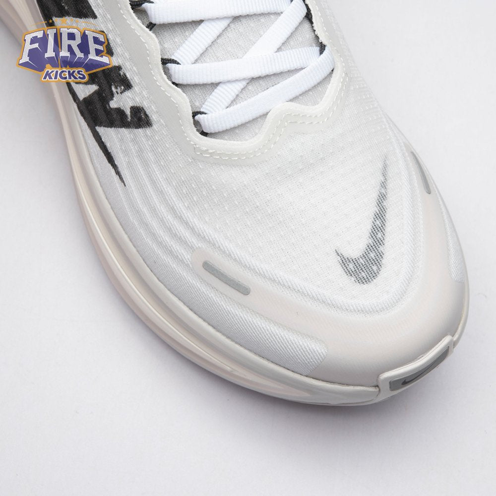 Nike Vomero Plus Run IH2268-100 Unisex