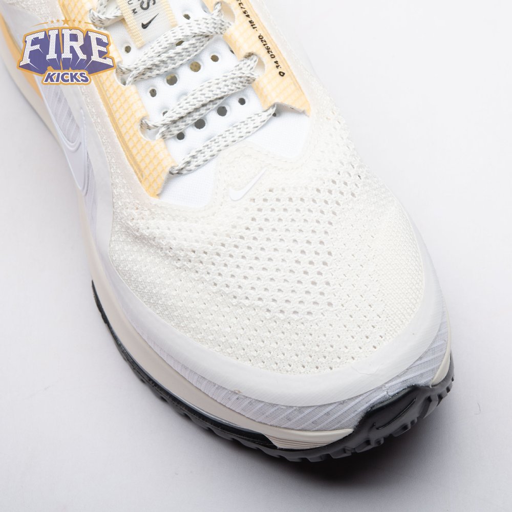 Nike Air Zoom Pegasus Premium Sail Alabaster HQ2593-104 Unisex