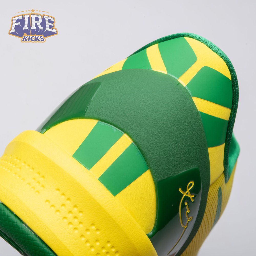 Nike Kobe 8 "OREGON DUCKS" PE PACK Men's