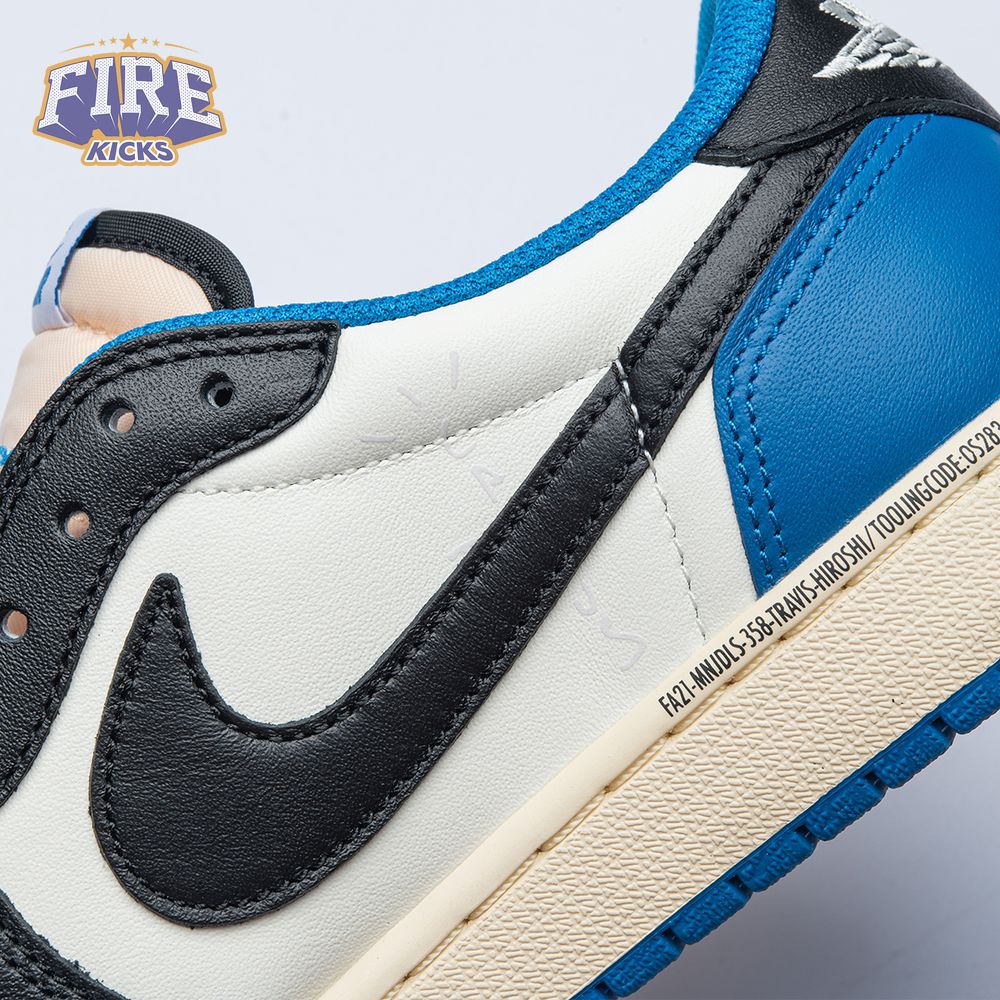 Travis Scott x Air Jordan 1 Retro Low Unisex