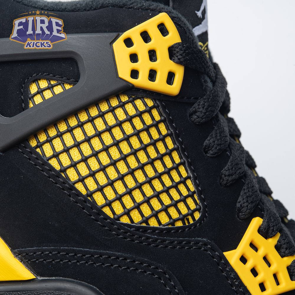 Jordan 4 Retro Thunder (2023) DH6927-017 Unisex