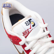 Nike Dunk Low SE Merry Christmas DO9457-112 Unisex